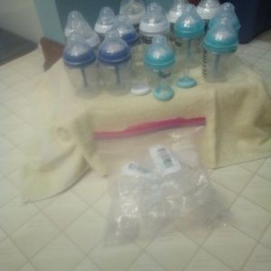 Tommee tippee bottle lot
